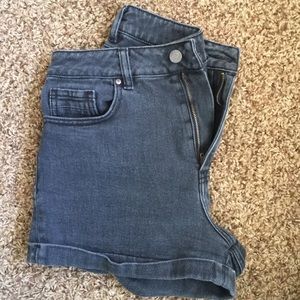 Kendall & Kylie Daisy Duke Jean Short